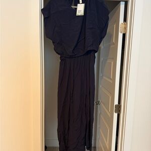 Navy Blue nursing mom dress.